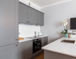 Others 2 Pembridge Beautiful Garden Flat in Notting Hill