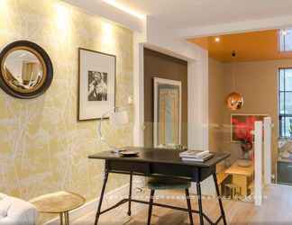 Others 2 Neon Melody - Playful 2 Bedroom by London Bridge