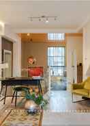 ภาพหลัก Neon Melody - Playful 2 Bedroom by London Bridge