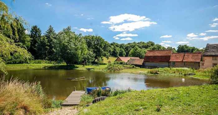 Others Mill Cottage set Beside a Mill Pond in a 70 Acre Nature Reserve Bliss