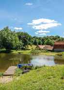 ภาพหลัก Mill Cottage set Beside a Mill Pond in a 70 Acre Nature Reserve Bliss