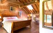 Lainnya 3 Dons Barn a Stunning Cottage Just a Walk Across the Fields to a Great pub