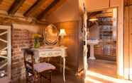 Lainnya 4 Dons Barn a Stunning Cottage Just a Walk Across the Fields to a Great pub