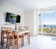 Others 4 Dunes End - 2 Bedroom Apartment - Pendine