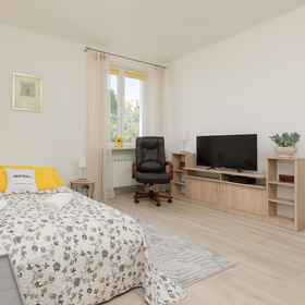 Primary image 1 Sunny Studio Raclawicka by Renters, Vistula University Hotels