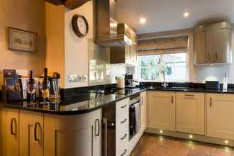 Others 4 Miller Cottage a Luxury 1550 s Cottage in the Historic Centre of Saffron Walden