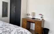 Lainnya 2 Inviting 2-bed House Near Heathrow