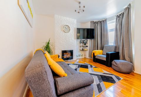 其他 Stylish 3-bed House With Free Parking & Wifi