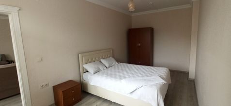 其他 4 Alasraf Suit