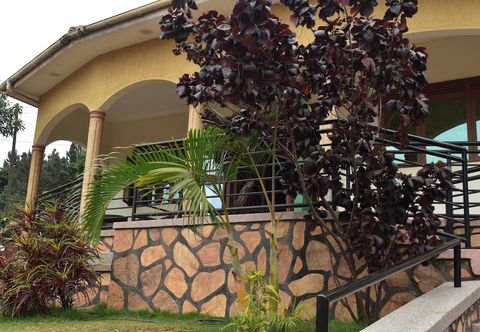其他 Kampala 5-beds, Sleeps 8 With Garden & Parking
