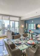 Room Upscale 2BR Condo - King Bed - Stunning City Views