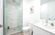 อื่นๆ 4 Modern 2BR Condo - King Bed - Heart Of Downtown