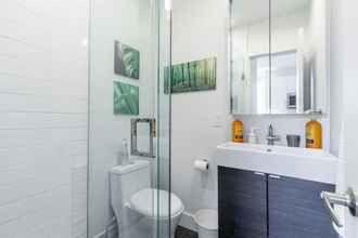 Lainnya 4 Upscale 2BR Condo - Steps to Leslieville