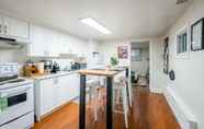 Others 3 Modern 2BR Apartment - Near Trinity Bellwoods Park