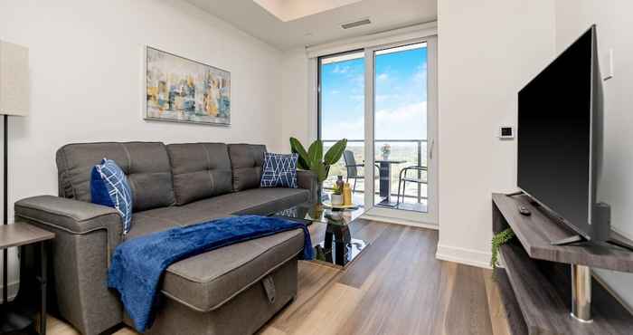 Others Luxury 1BR Condo - King Bed and Private Balcony