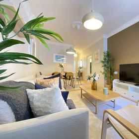 Room 1 Cozy and Classy Flat Near Taksim Square in Beyoglu, Kilic Ali Pasha Hamam Hotels