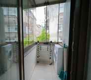 อื่นๆ 6 Bayrampasa Daire 6 1-B Suite Apt in the Heart of Istanbul