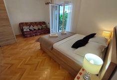 Others 4 A5 Beachfront apt With a Balcony and sea View