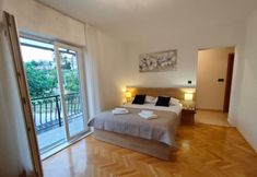 Others 3 A5 Beachfront apt With a Balcony and sea View