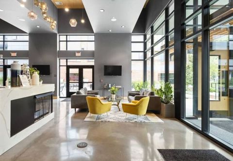 Others CozySuites at Meridian Kessler