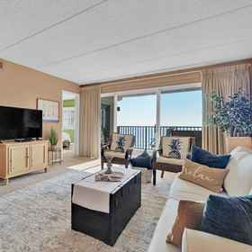 Primary image1J7 Amelia South 2 Bedroom Condo by RedAwning,纳苏县飯店