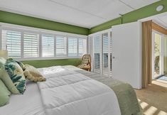 기타 5 J7 Amelia South 2 Bedroom Condo by RedAwning