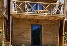 기타 7 FNM LUXURY BUNGALOVS