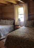 Room Beddington Lake Log Cabin