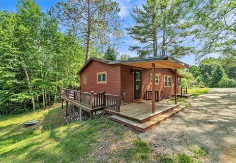 Others Peaceful Cabin Nestled On Atv & Snowmobile Trails 3 Bedroom Cabin by Redawning