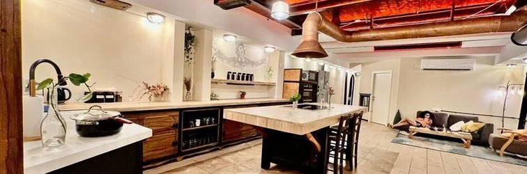 Others The Urban Chalet