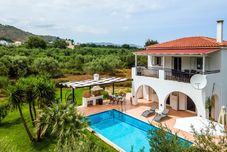 その他 Kournas-sleeps8-parking-garden-pool-petfriendly