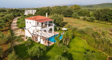 その他 2 Kournas-sleeps8-parking-garden-pool-petfriendly