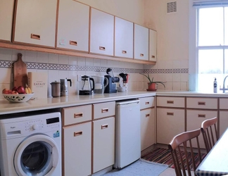 Lainnya 2 Cosy 1 Bed Flat Hideout in North London