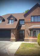 Primary image Lovely 4-bed , 3 Bath Villa in Bolton, Manchester