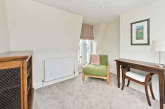 Lain-lain 4 Large Family Home With Garden Near Clapham Common by Underthedoormat