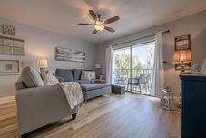 Lain-lain Bayview Beach Condo