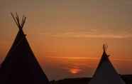 Others 4 Black Shanti Tipi 2 With Ocean View