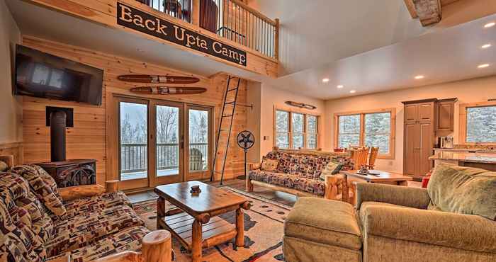 Others Rustic 3-story Pittsburg Cabin w/ Lake & Mtn Views