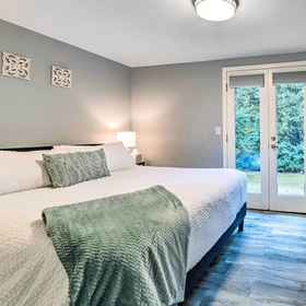 Interior1羅徹斯特寬敞住宅 - 加熱泳池與熱水浴缸,萨姆·帕奇码头飯店