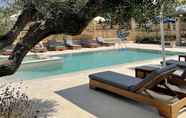 Others 4 Aqua-tastic Getaway Marathopoli s Poolside Gem