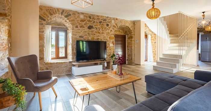 Others Mantineia Stone Villa-an Ethereal Getaway