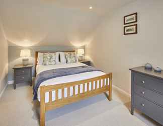 Others 2 Host Stay Breckon Cottage