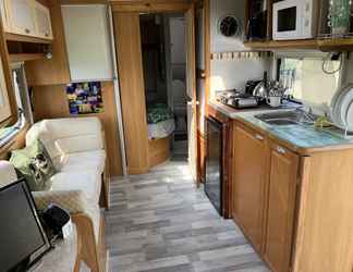 Others 2 Lovely Caravan With Stunning Views Aberdaron