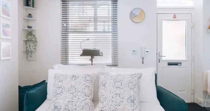 อื่นๆ Stylish & Central 1BD Studio Flat - Brighton