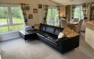 Others 4 Immaculate 3-bed Lodge in Otley