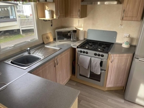 Others 4 Pets Stay Free 2 Bedroom Caravan at Heacham Beach