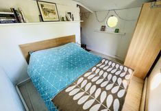 기타 3 Boutique Boat Stays Contemporary Barge