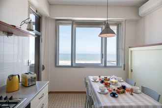 Lain-lain 4 Ventodue in Rimini With 2 Bedrooms and 1 Bathrooms