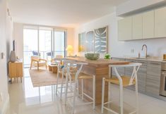 Others 2 Brickell House Dreams - Luxury Stay and Amenities