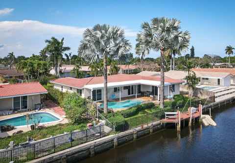 Lain-lain Dockside Daydreams - Canalfront and Pool Oasis